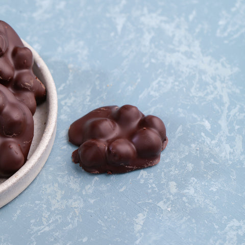 Roche Fındıklı Bitter Çikolata